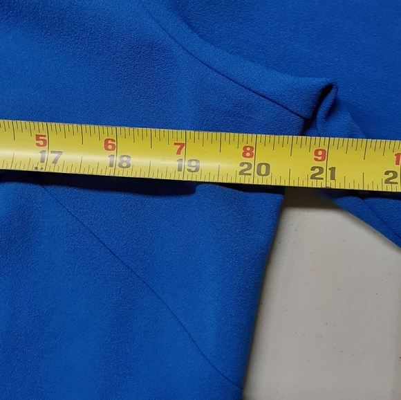 VINCE CAMUTO  Flowy Holiday Scoop Neck Dress, Cobalt - Picture 8 of 10